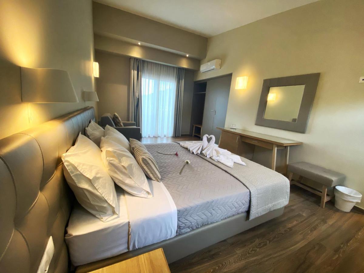 Cosmos Hotel Vasiliki  Ngoại thất bức ảnh
