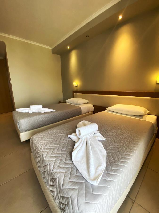 Cosmos Hotel Vasiliki  Ngoại thất bức ảnh