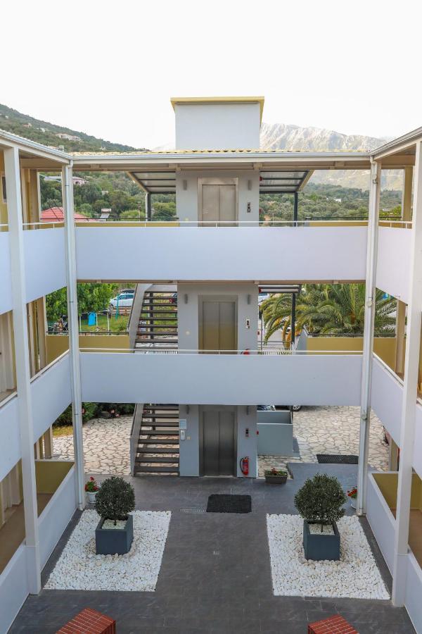 Cosmos Hotel Vasiliki  Ngoại thất bức ảnh