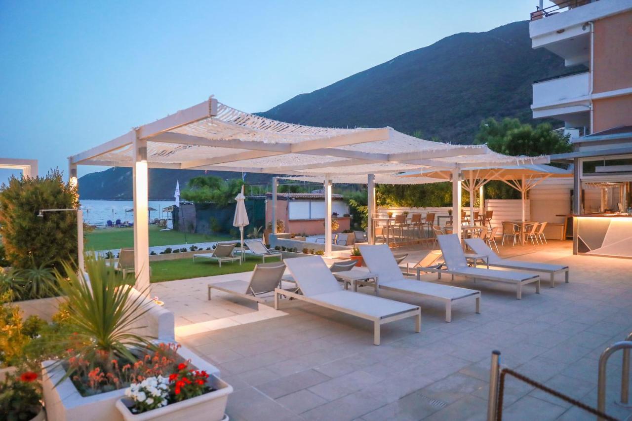 Cosmos Hotel Vasiliki  Ngoại thất bức ảnh