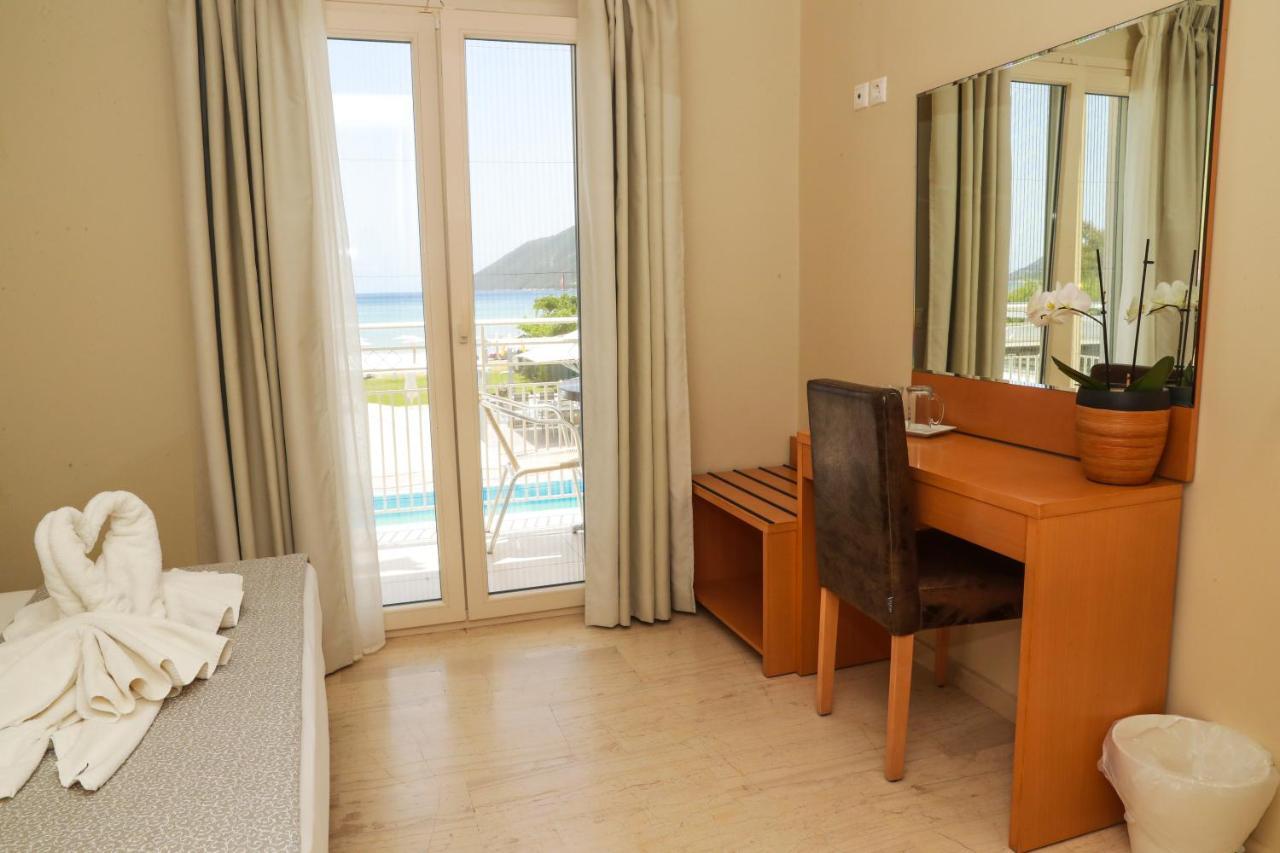 Cosmos Hotel Vasiliki  Ngoại thất bức ảnh