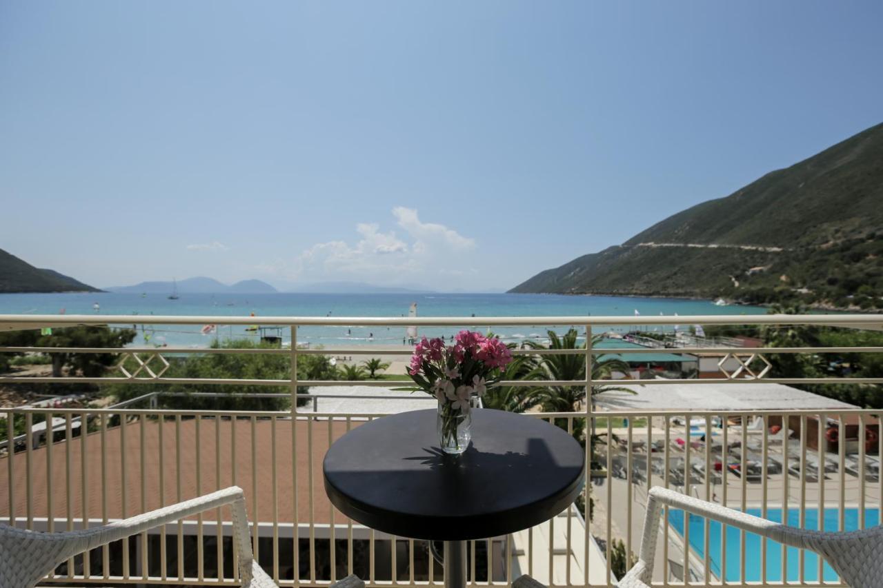 Cosmos Hotel Vasiliki  Ngoại thất bức ảnh