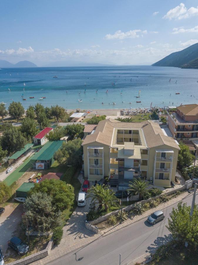 Cosmos Hotel Vasiliki  Ngoại thất bức ảnh