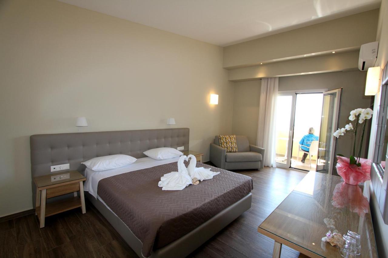 Cosmos Hotel Vasiliki  Ngoại thất bức ảnh